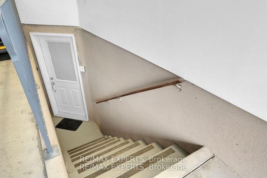 25 Royalpark Way Bsmt, Vaughan, ON L4H 1J5