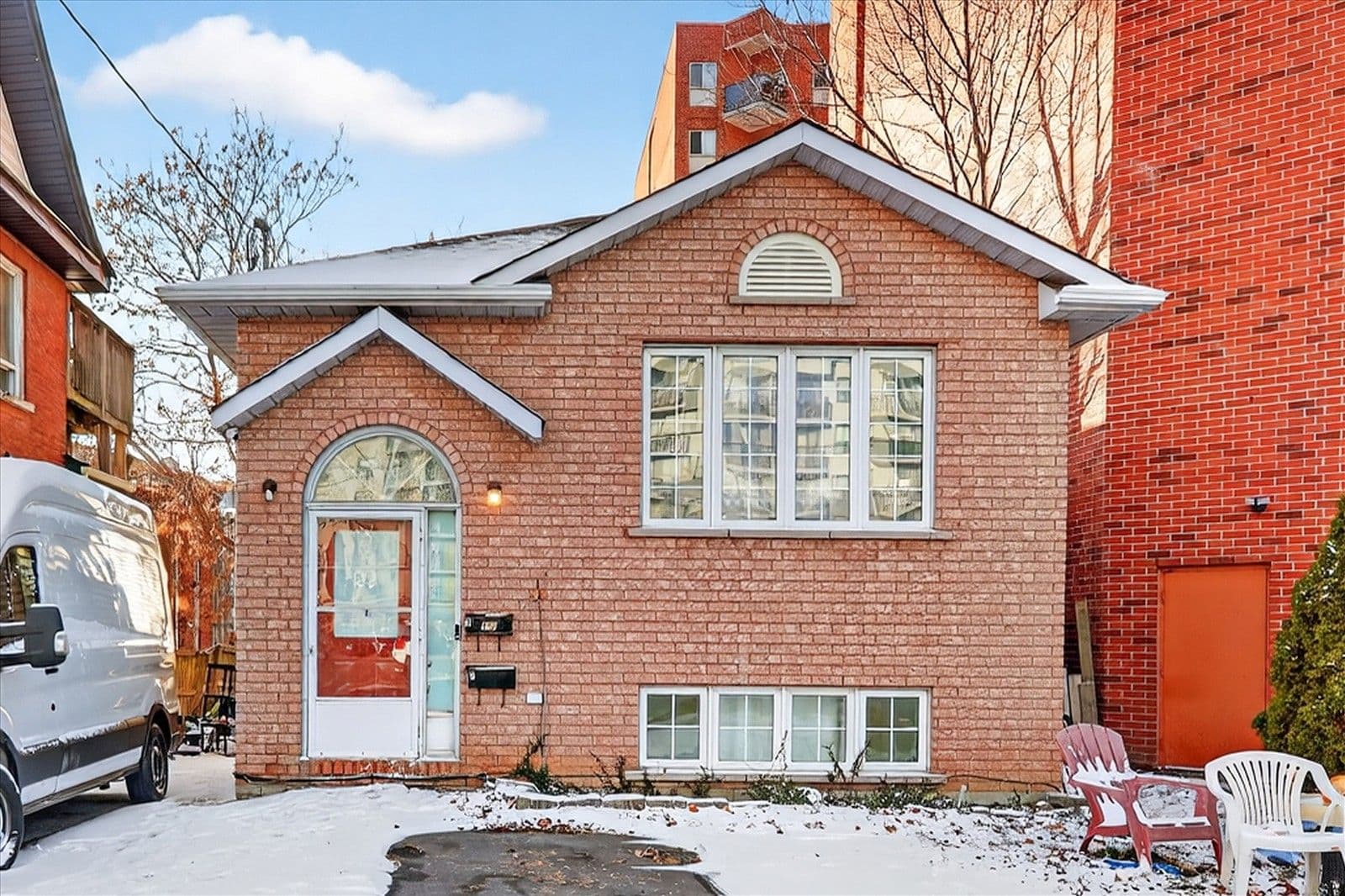 150 Centre Street S, Oshawa, ON L1H 4A4