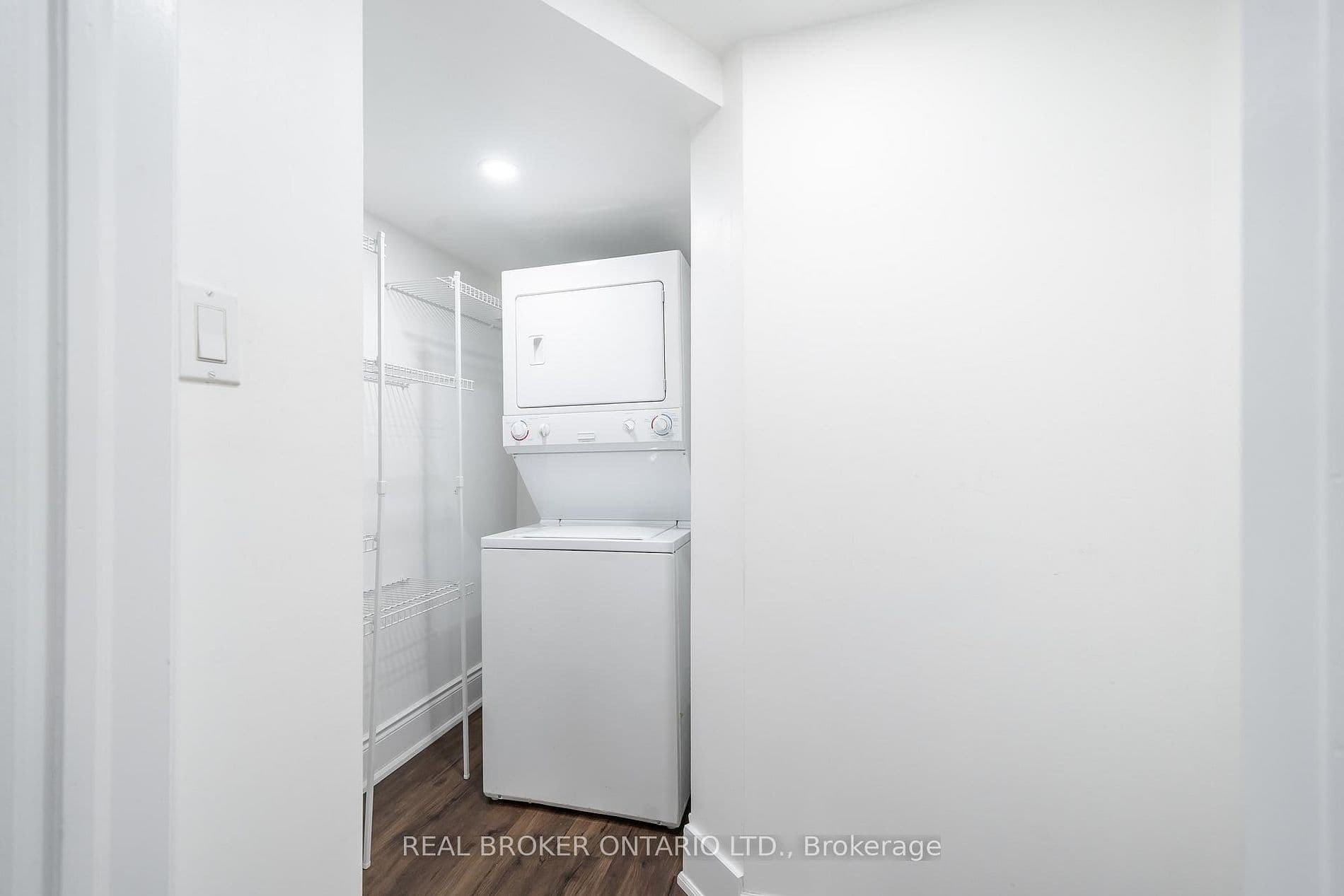 3296 Flagstone Drive #Basement, Mississauga, ON L5M 7T7