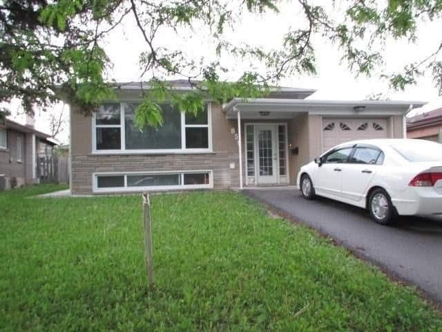 859 Scarborough Golf Club Road Main, Toronto E09, ON M1G 1J4