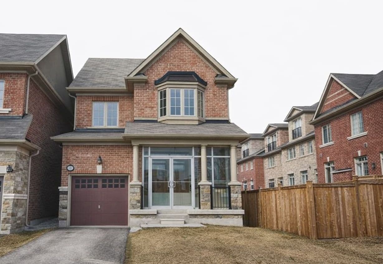 6 Coventry Court, Richmond Hill, ON L4C 0X1