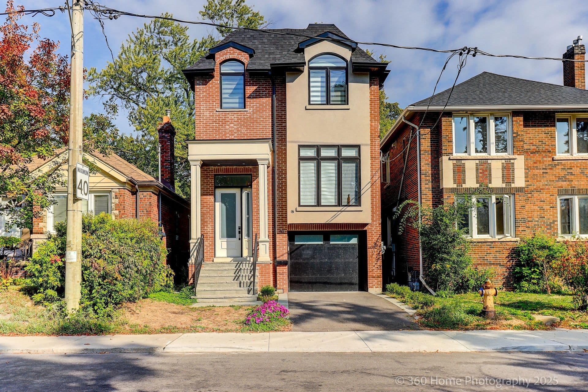 30 Glen Echo Road, Toronto C04, ON M4N 2E1
