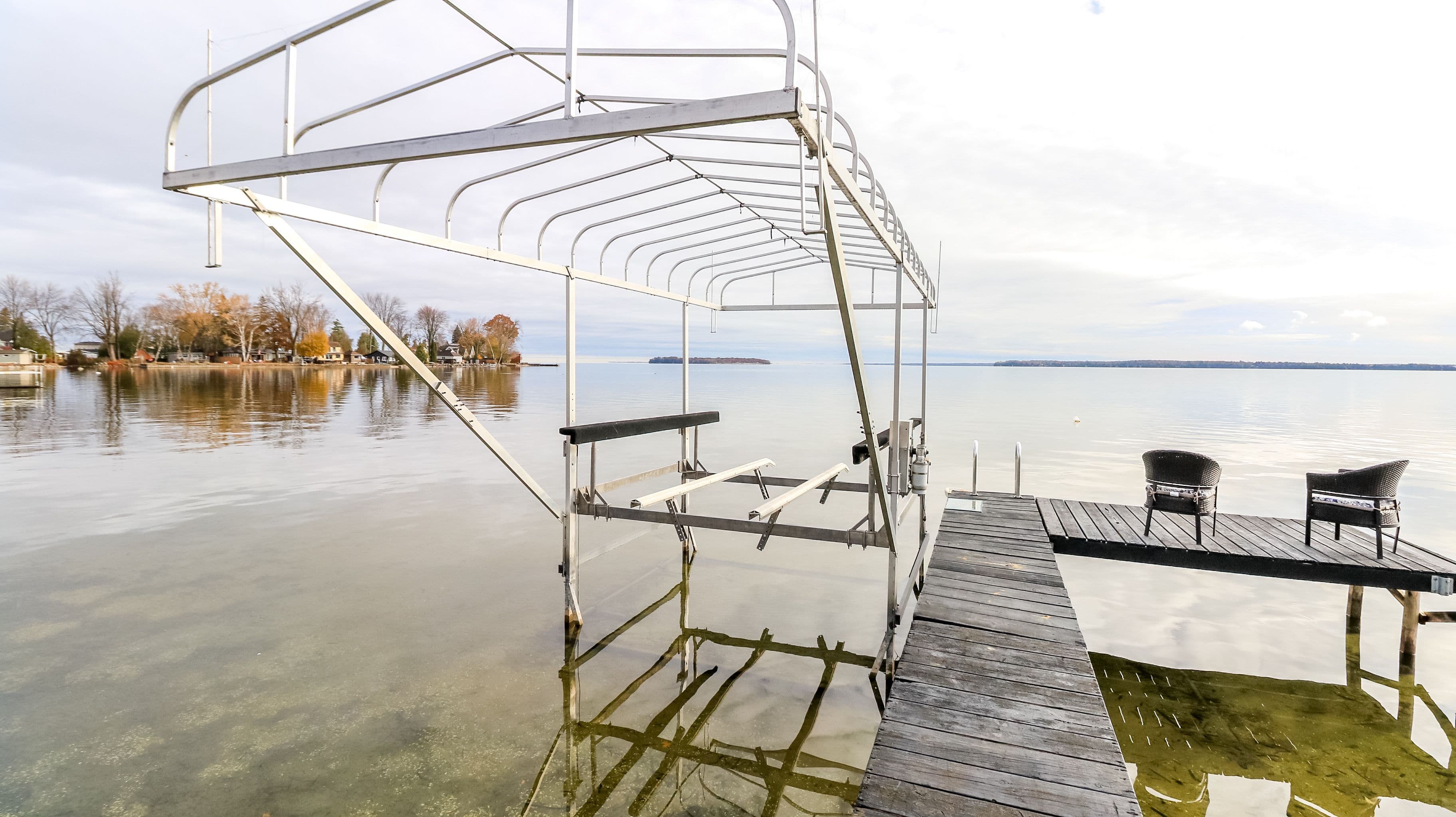 2325 Crystal Beach Road, Innisfil, ON L9S 3W8