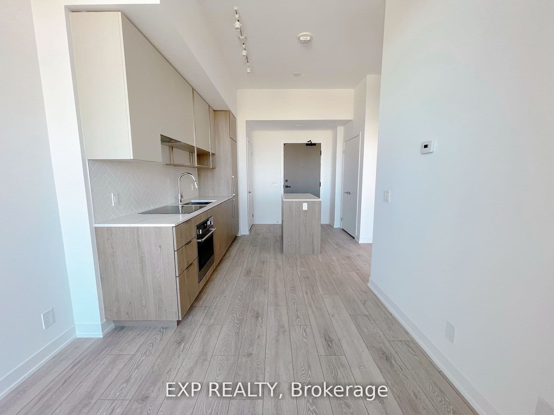 15 Holmes Avenue 2405, Toronto C14, ON M2N 0L4