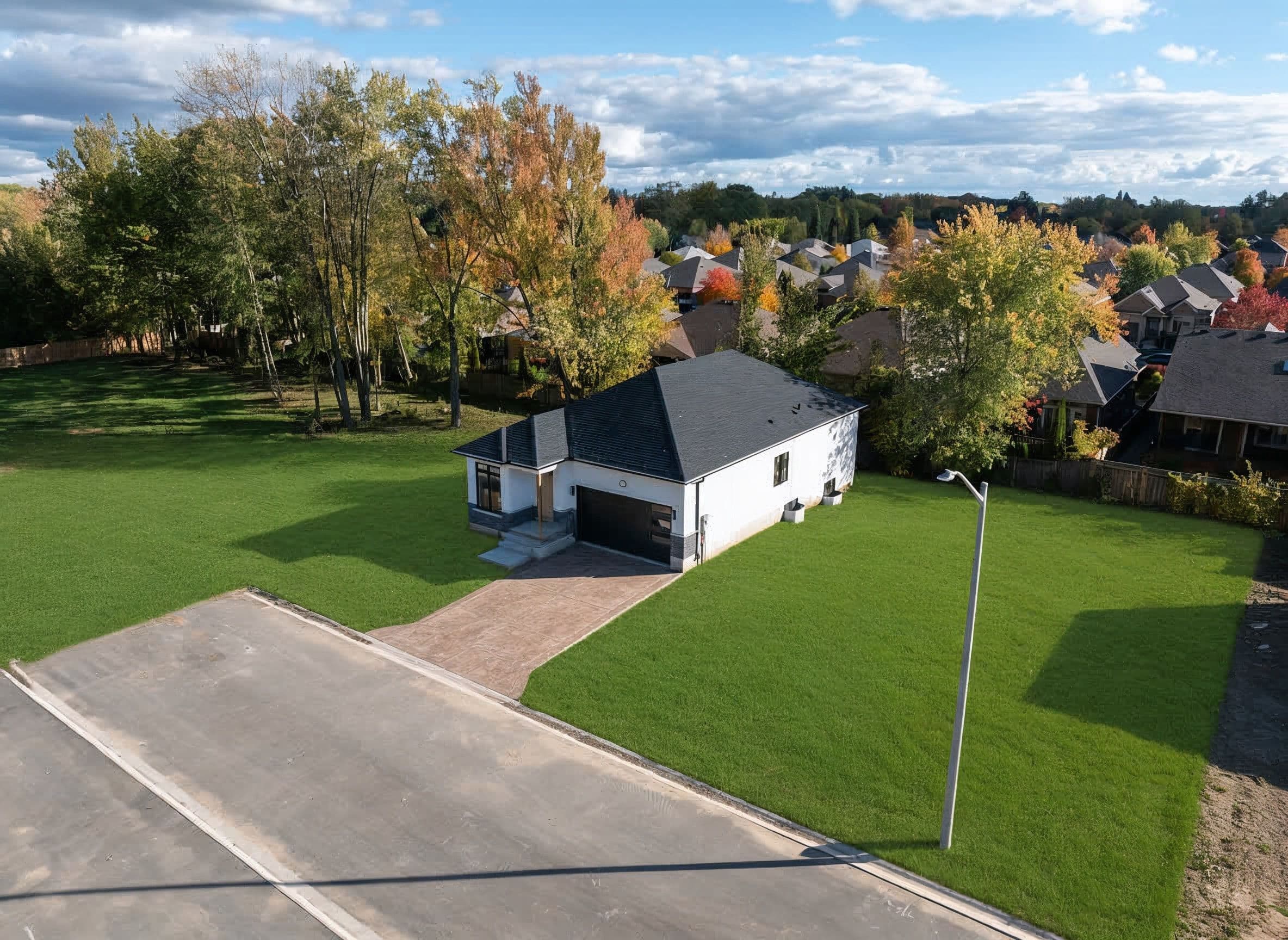 11 Stickles Street, Pelham, ON L3C 3C3