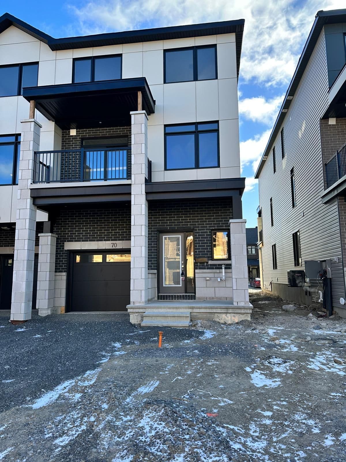 70 ARINTO Place, Kanata, ON K2S 2R8