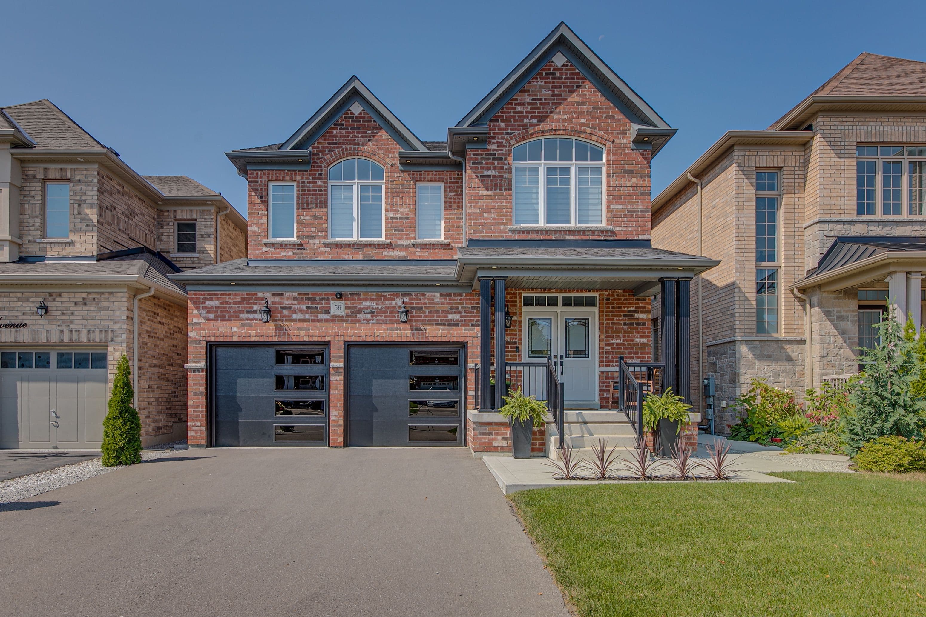 56 Lewis Avenue, Bradford West Gwillimbury, ON L3Z 0X2
