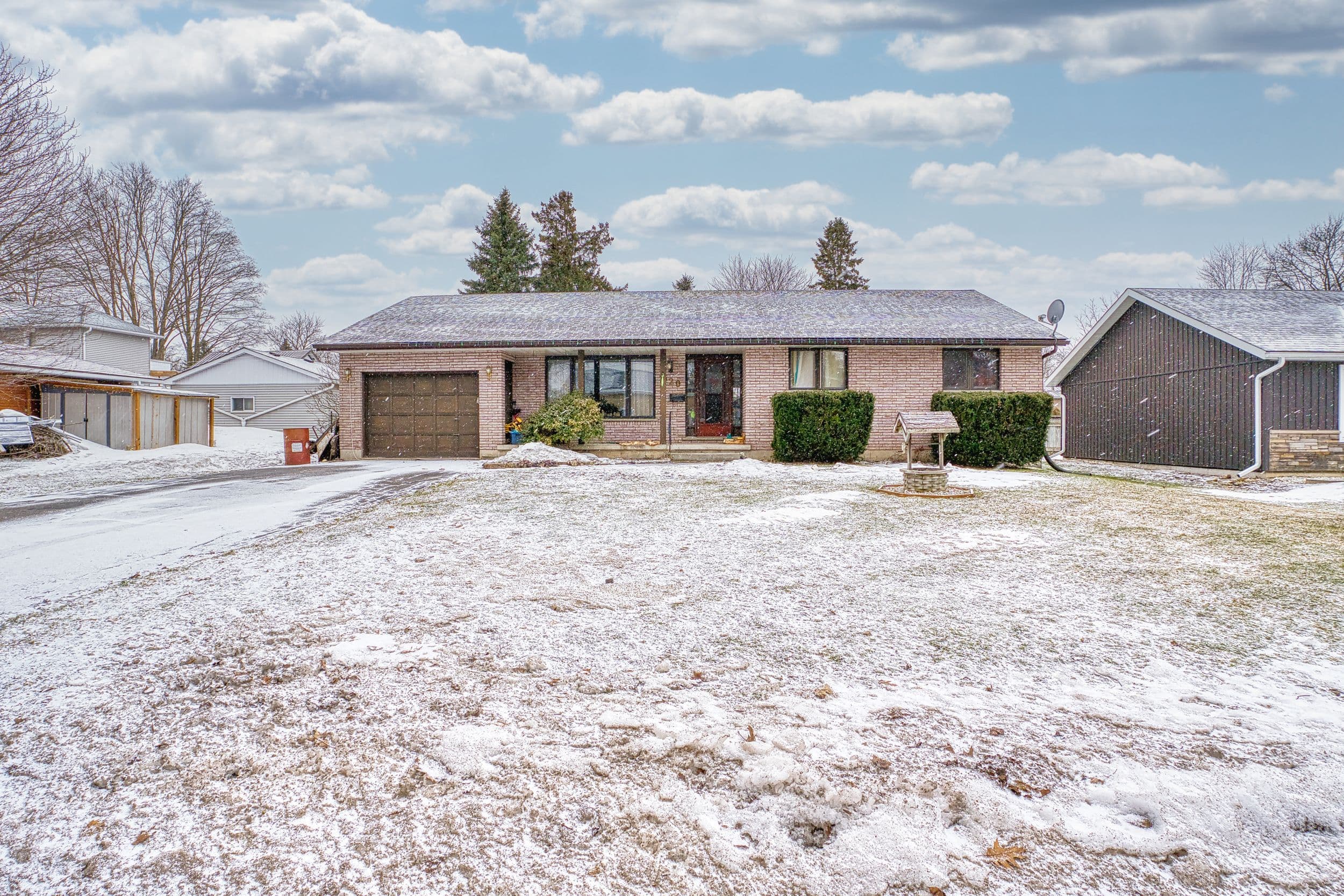 520 Victoria Street, Minto, ON N0G 2P0