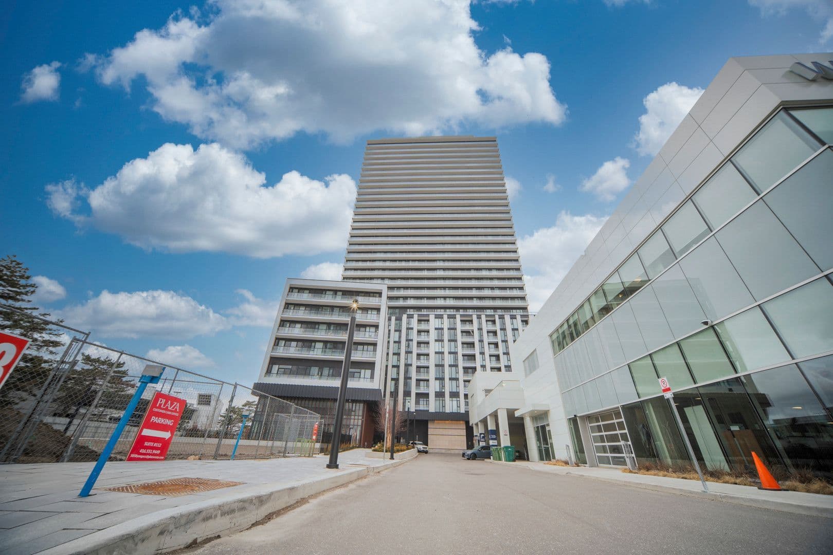 5858 YONGE Street 2525, Toronto C07, ON M2M 0C6