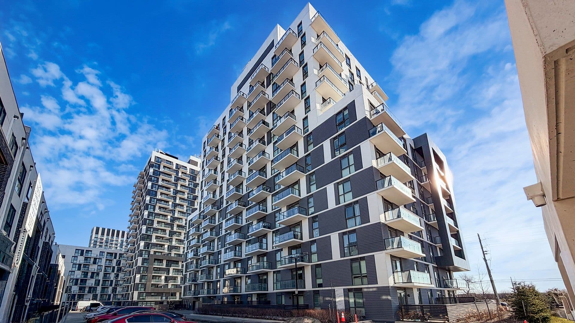 345 Wheat Boom Drive 1001, Oakville, ON L6H 7X4