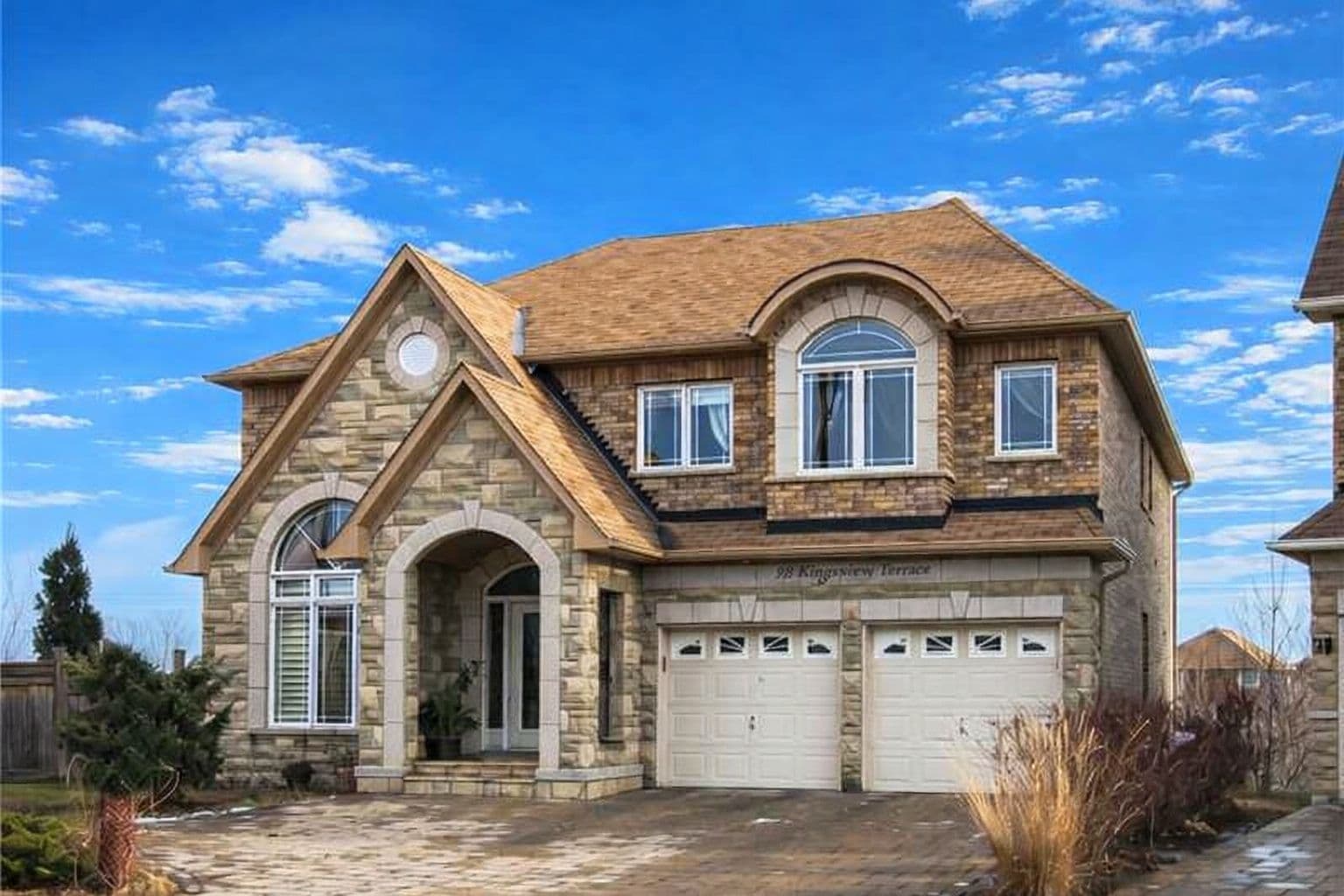 79 Chaya Sara Gardens, Vaughan, ON L6A 0Z7