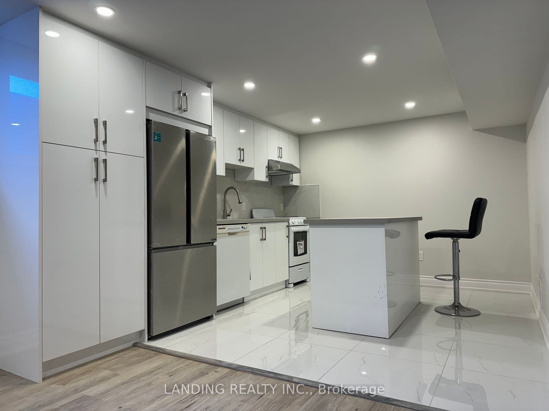 Lower 2 Barker Court, Markham, ON L3P 3X8