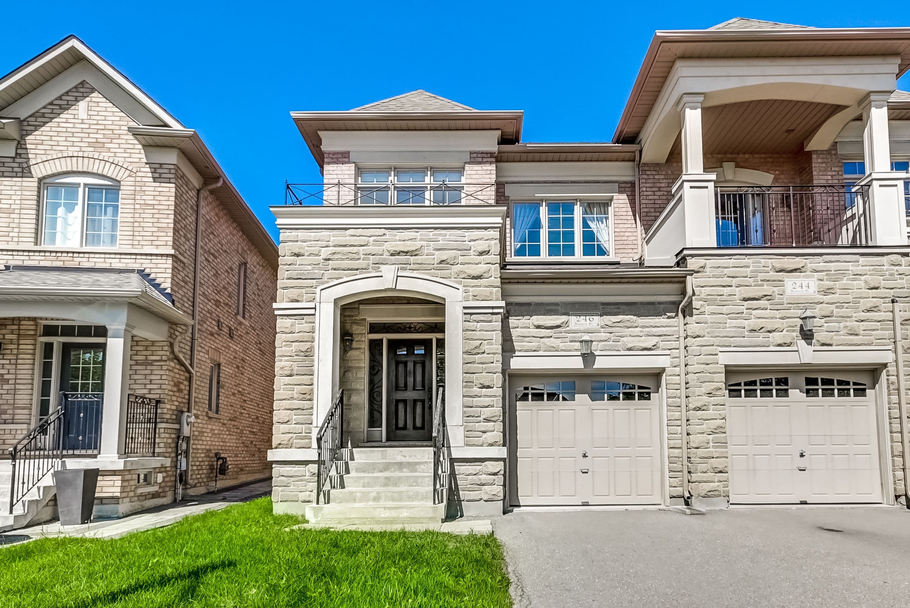 246 Hansard Drive, Vaughan, ON L4H 0W1