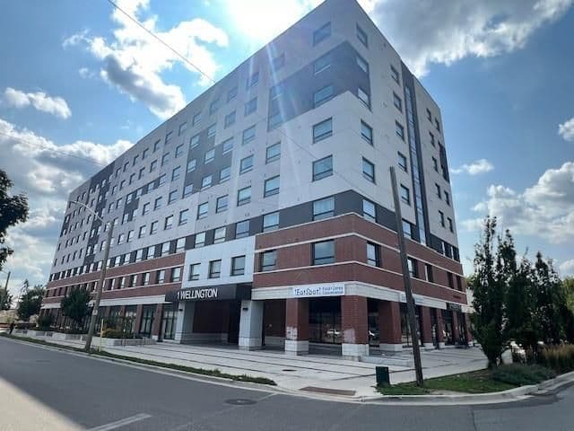 1 Wellington Street W 607, Brantford, ON M5A 0W7
