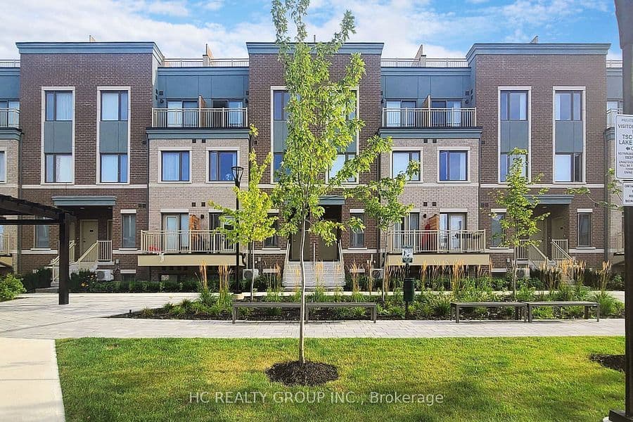 15 William Jackson Way 31, Toronto W06, ON M8V 0J5