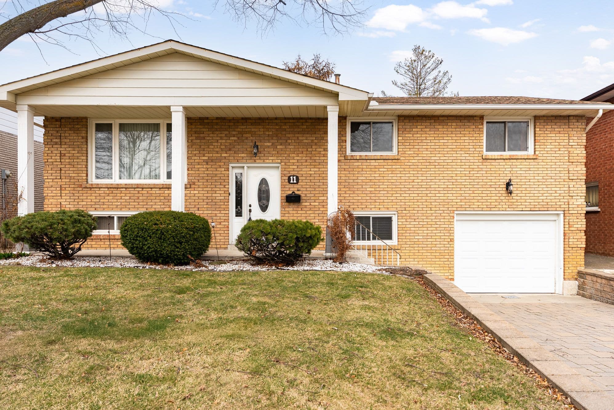 11 Pinard Street, Hamilton, ON L8K 6G8