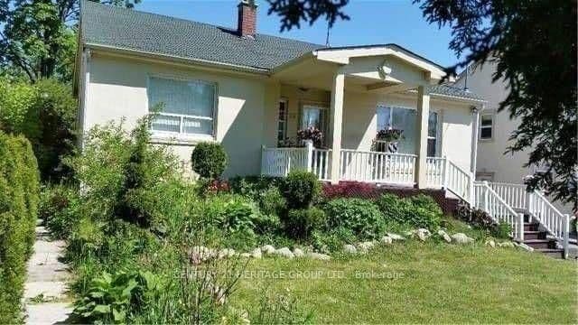 70 Woodward Avenue, Markham, ON L3T 1E7