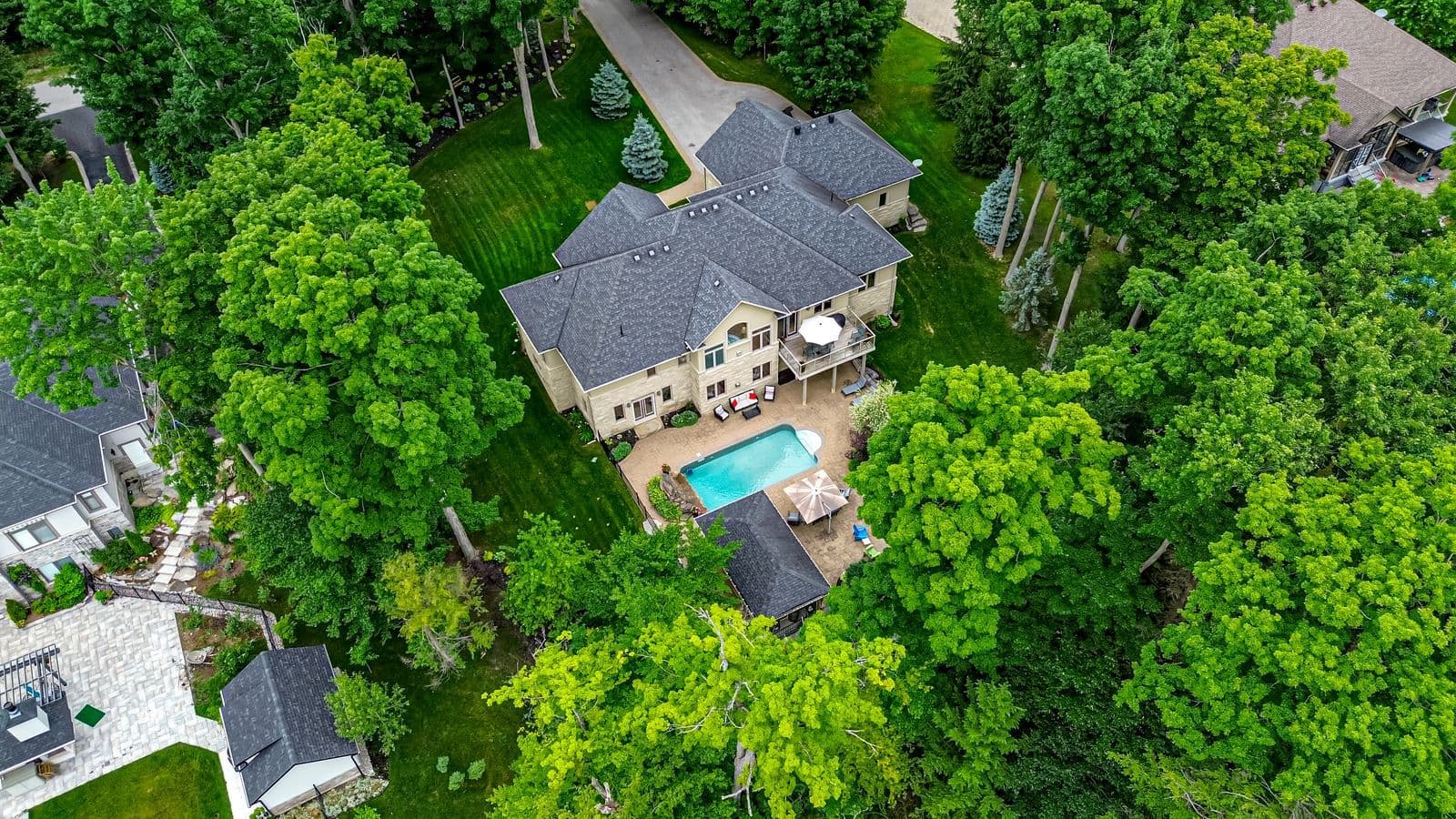 32 Gallagher Crescent, Springwater, ON L9X 0K1