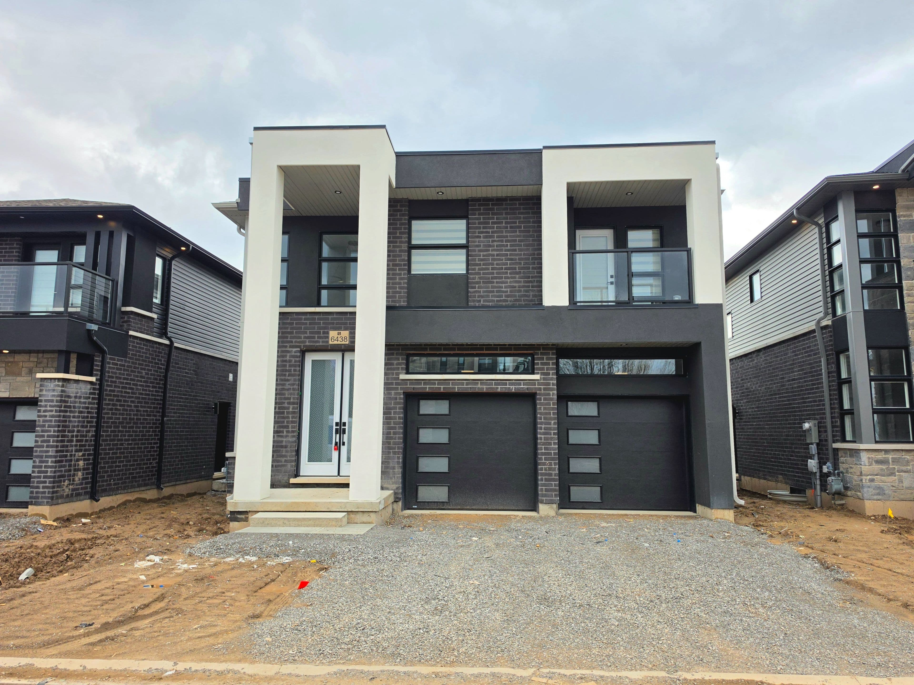 6438 SUNSHINE Common, Niagara Falls, ON L2G 0E4