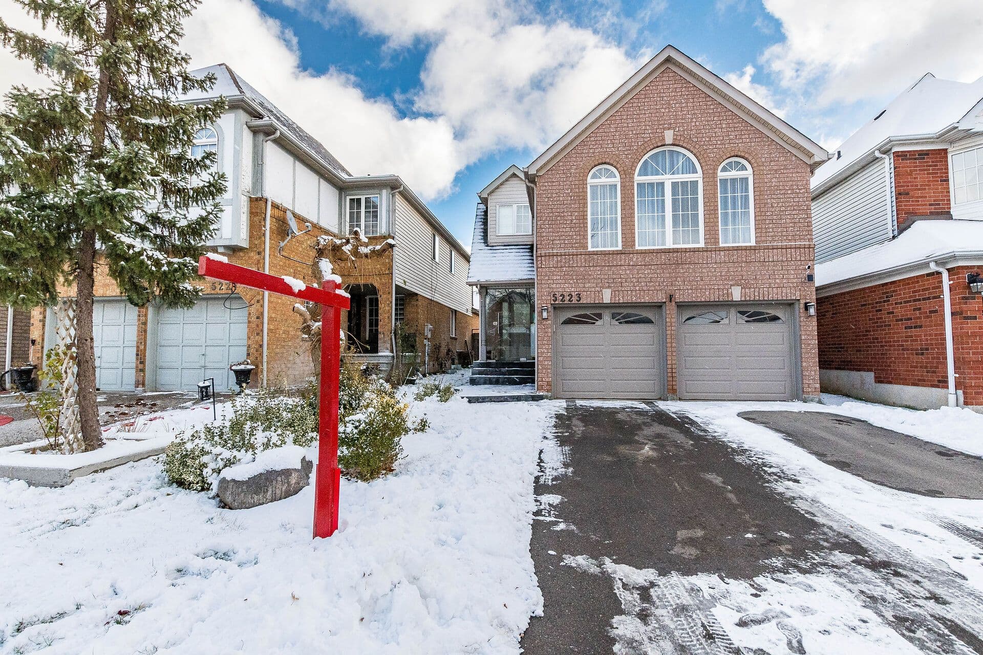 5223 Ruperts Gate Drive (UPPER LEVEL), Mississauga, ON L5M 5W3