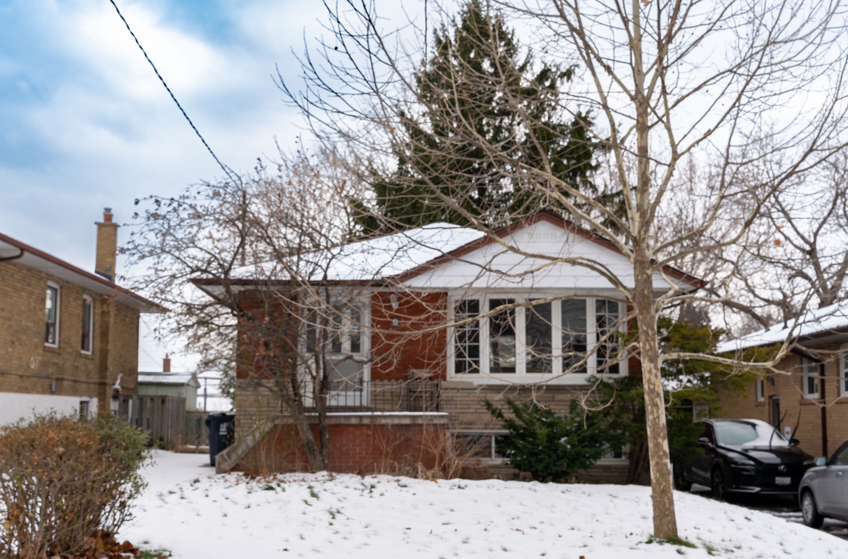9 Sylla Avenue Lower, Toronto E04, ON M1R 4W5