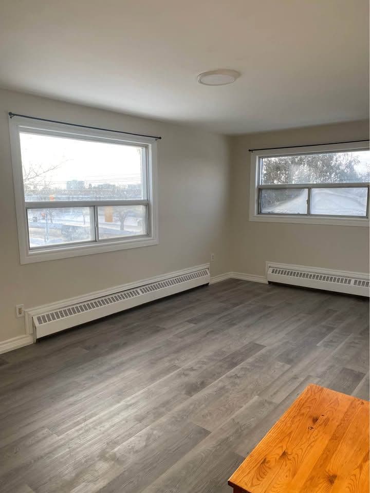 211 Milvan Drive, Toronto W05, ON M9L 2A3