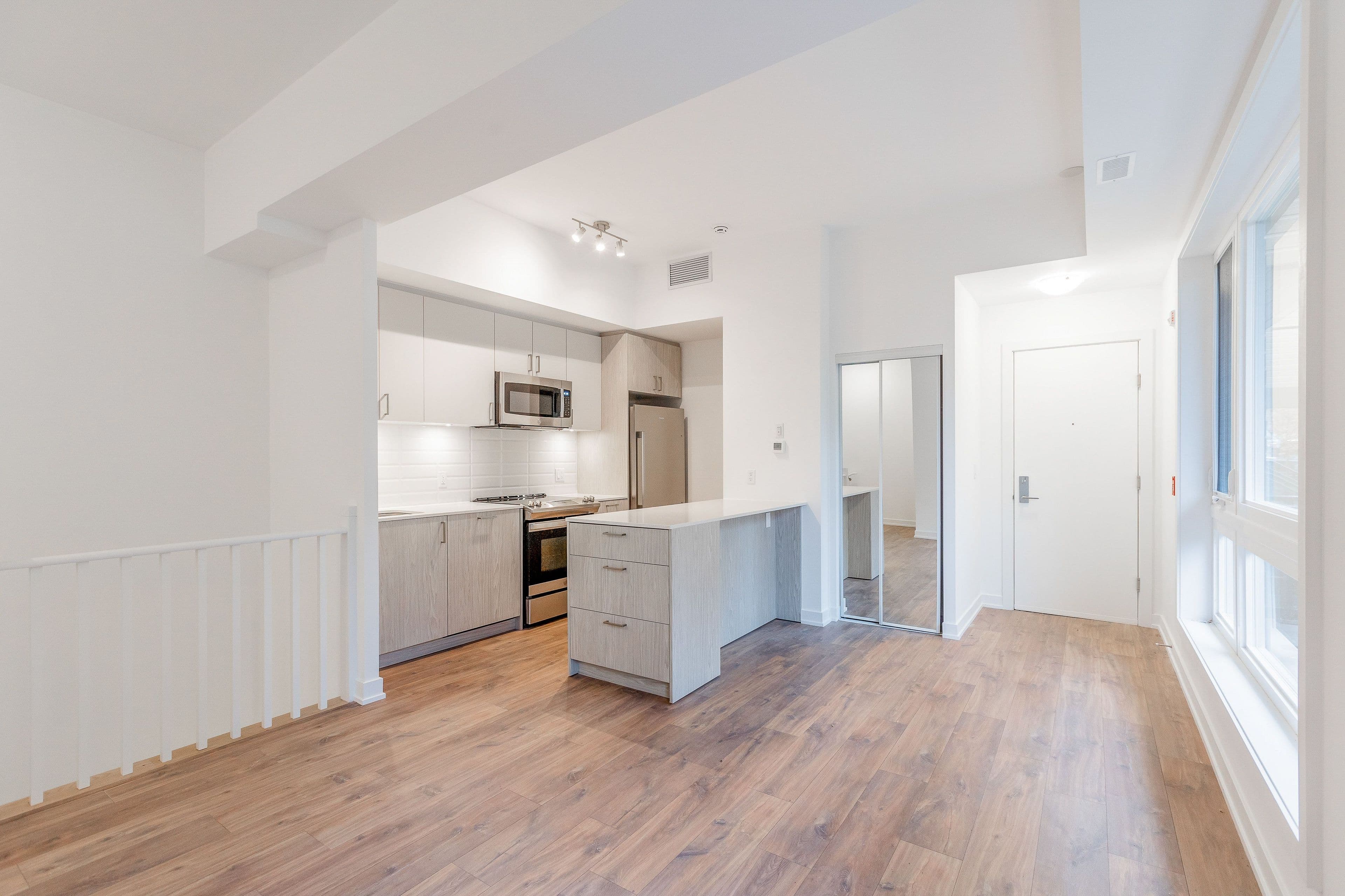 35 Birchcliff Avenue 18, Toronto E06, ON M1N 3C5