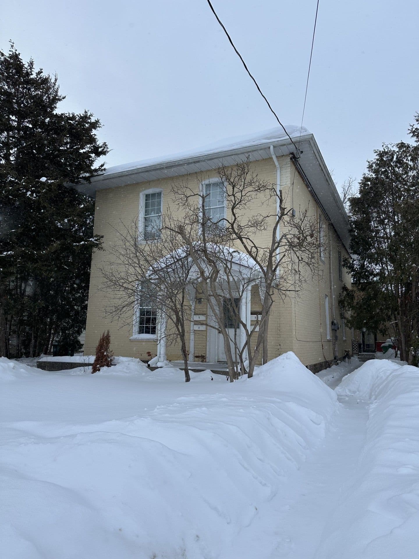 287 Stewart Street, Peterborough, ON K9J 3N2