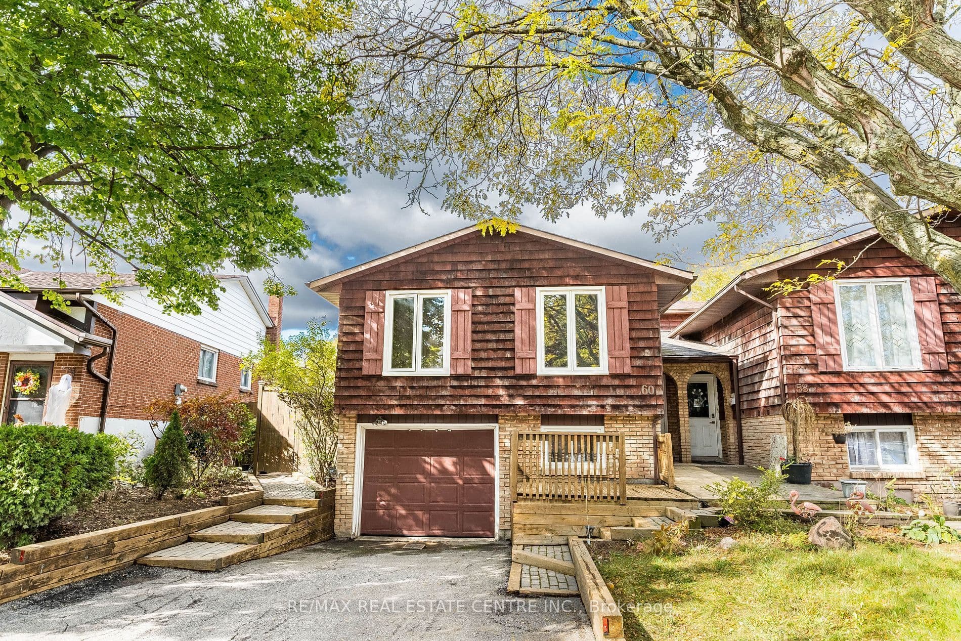 60 Beston Drive, Hamilton, ON L8T 4W7