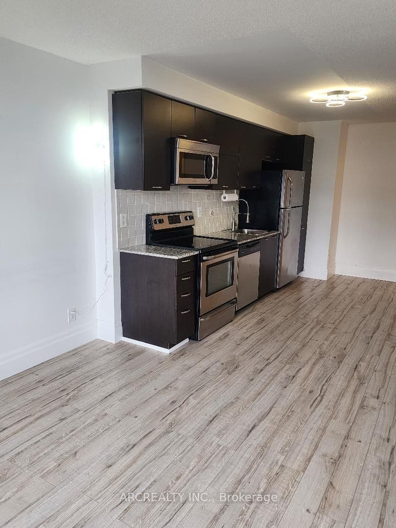 38 Joe Shuster Way 1727, Toronto C01, ON M6K 0A5