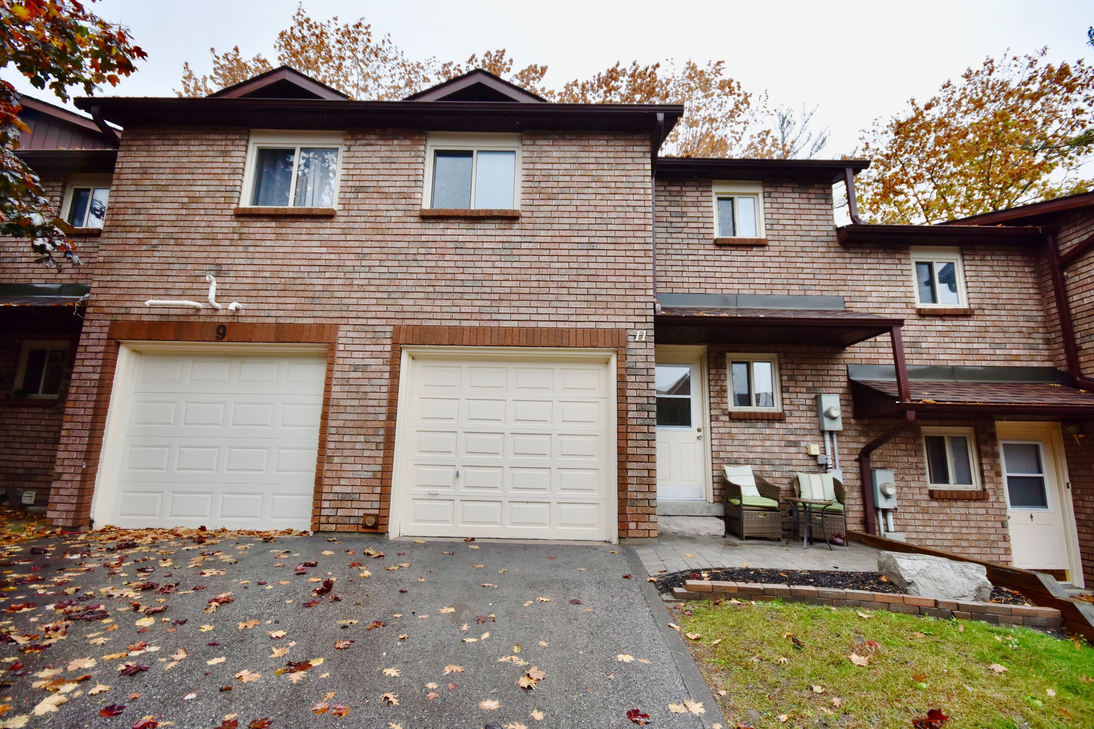 11 Pheasant Trail, Barrie, ON L4N 6W4
