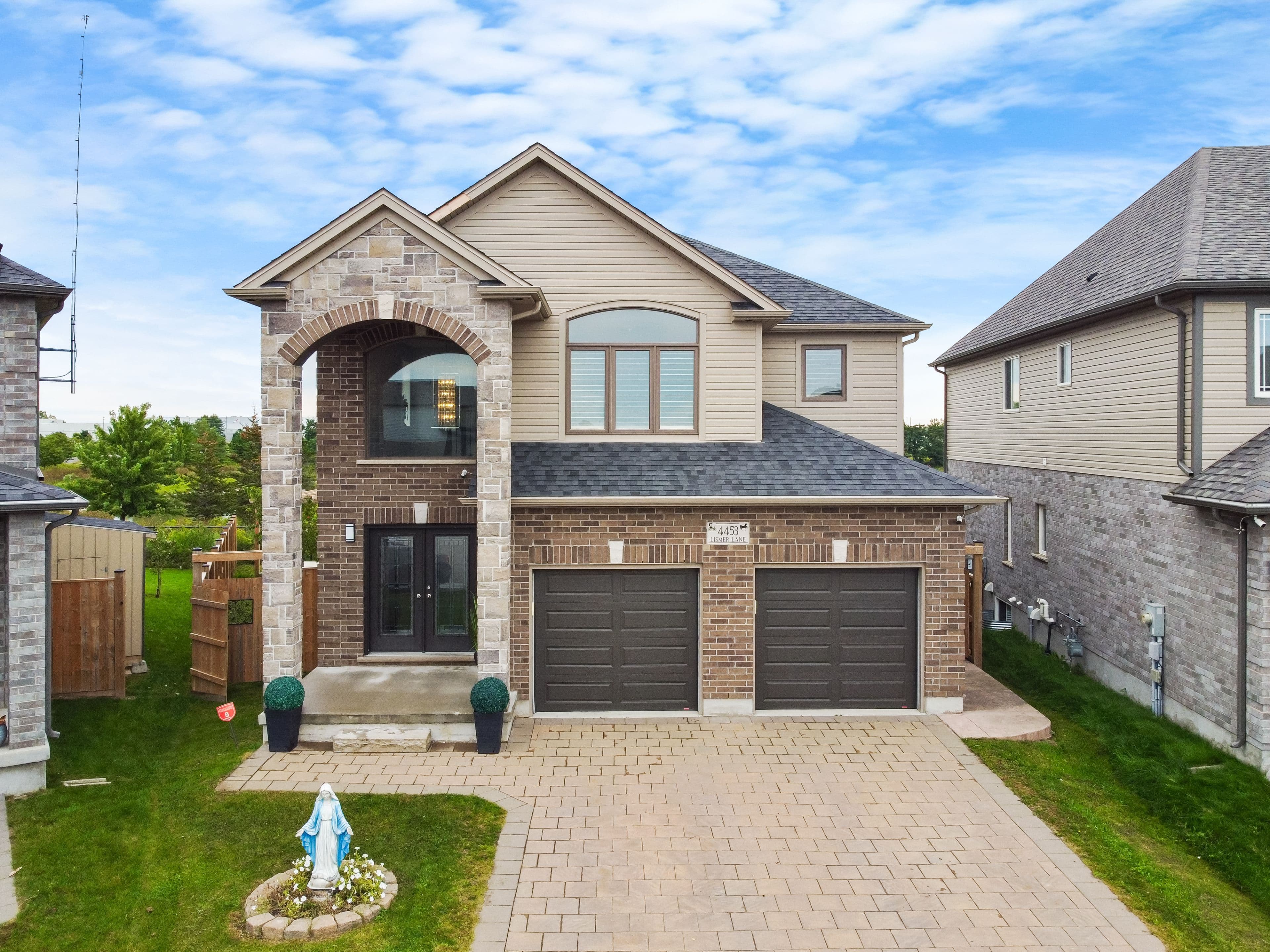 4453 Lismer Lane, London South, ON N6L 0E1