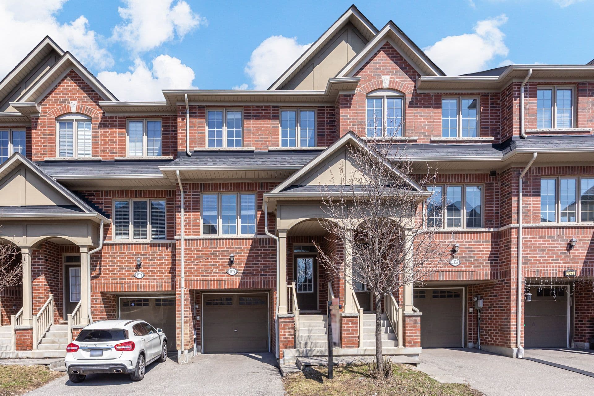 1376 Granrock Crescent, Mississauga, ON L5V 0E1
