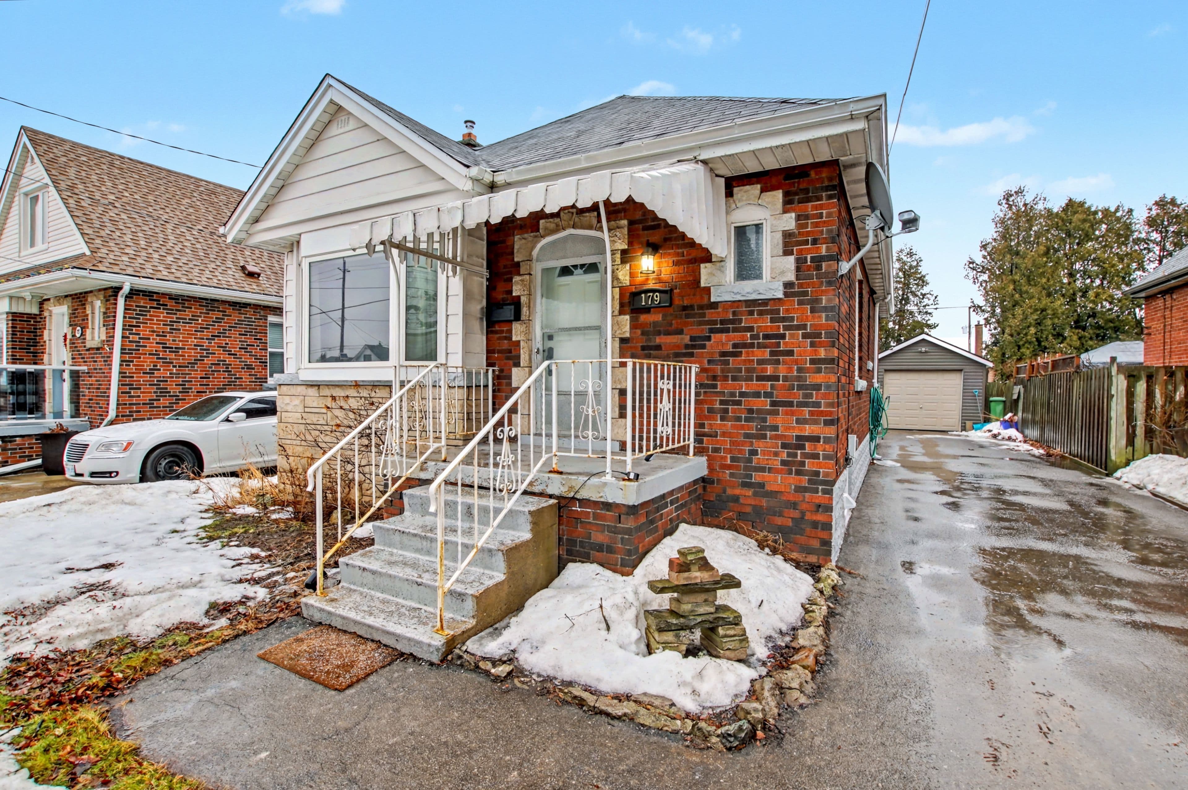 179 Parkdale Avenue S, Hamilton, ON L8K 3P5