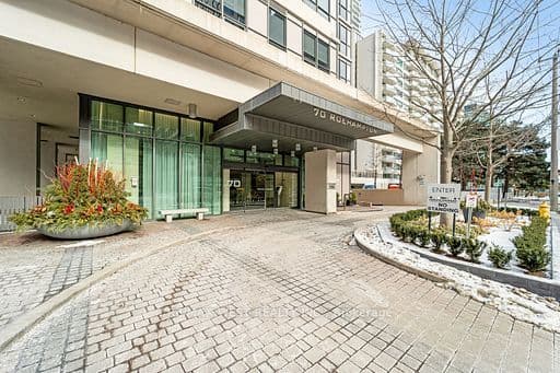 70 Roehampton Avenue 1122, Toronto C10, ON M4P 1R2