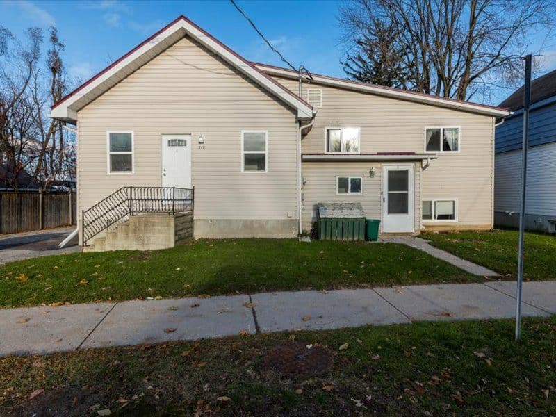 148 Dunedin Street, Orillia, ON L3V 5T7