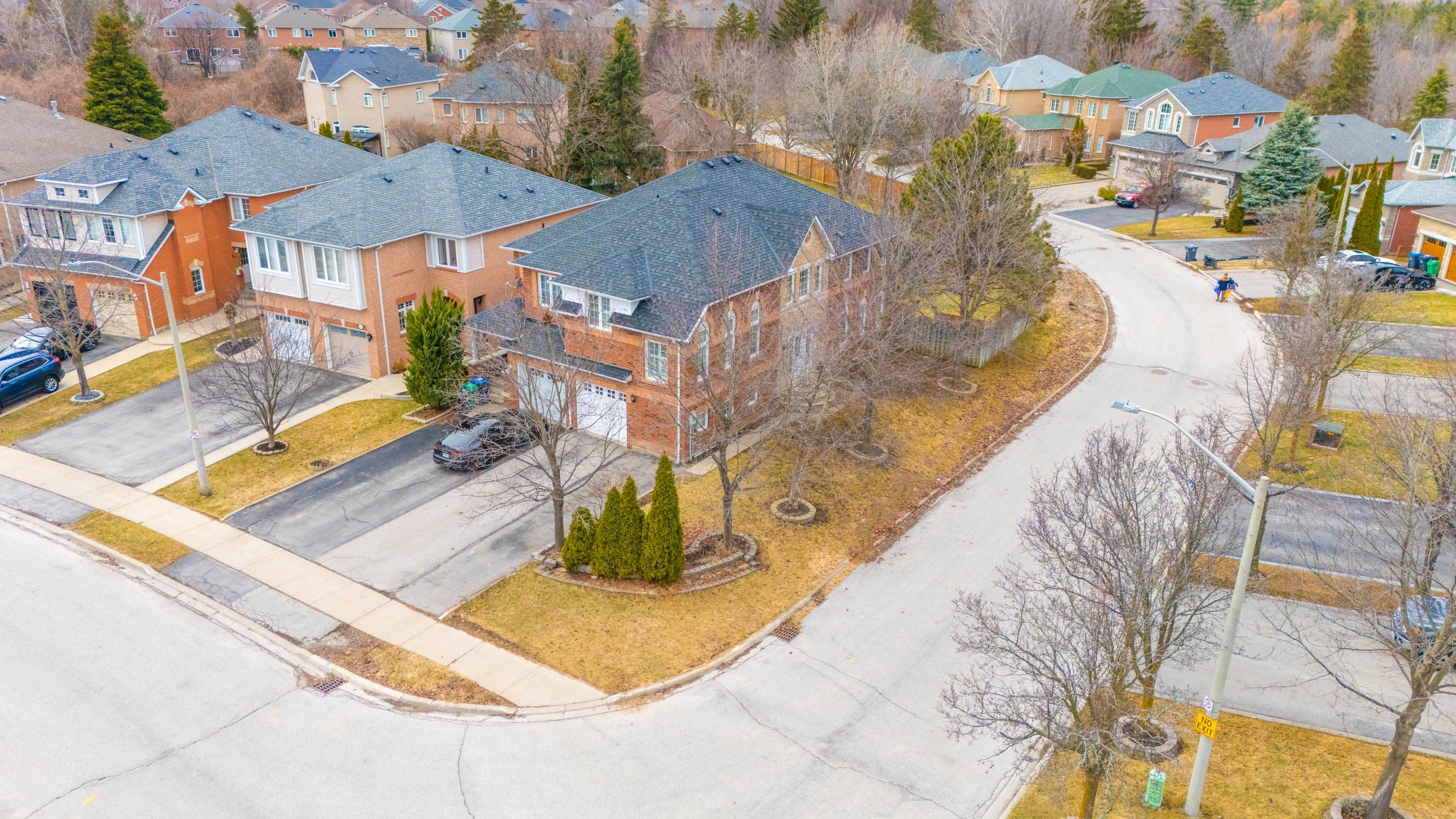 7330 Frontier Ridge, Mississauga, ON L5N 7P7