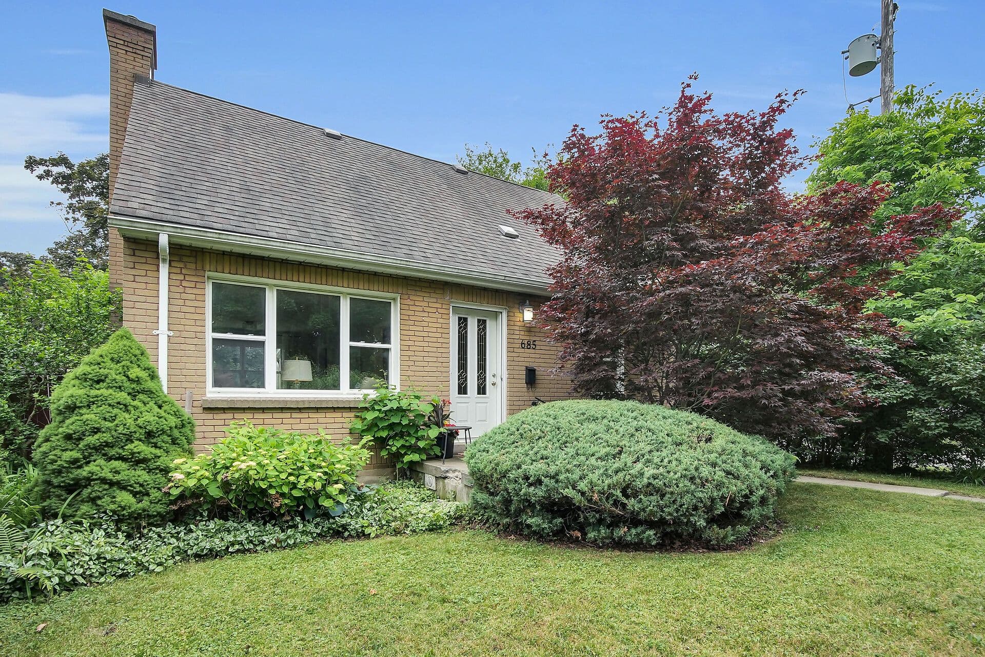 685 Strathmeyer Street, London East, ON N5Y 3Z3