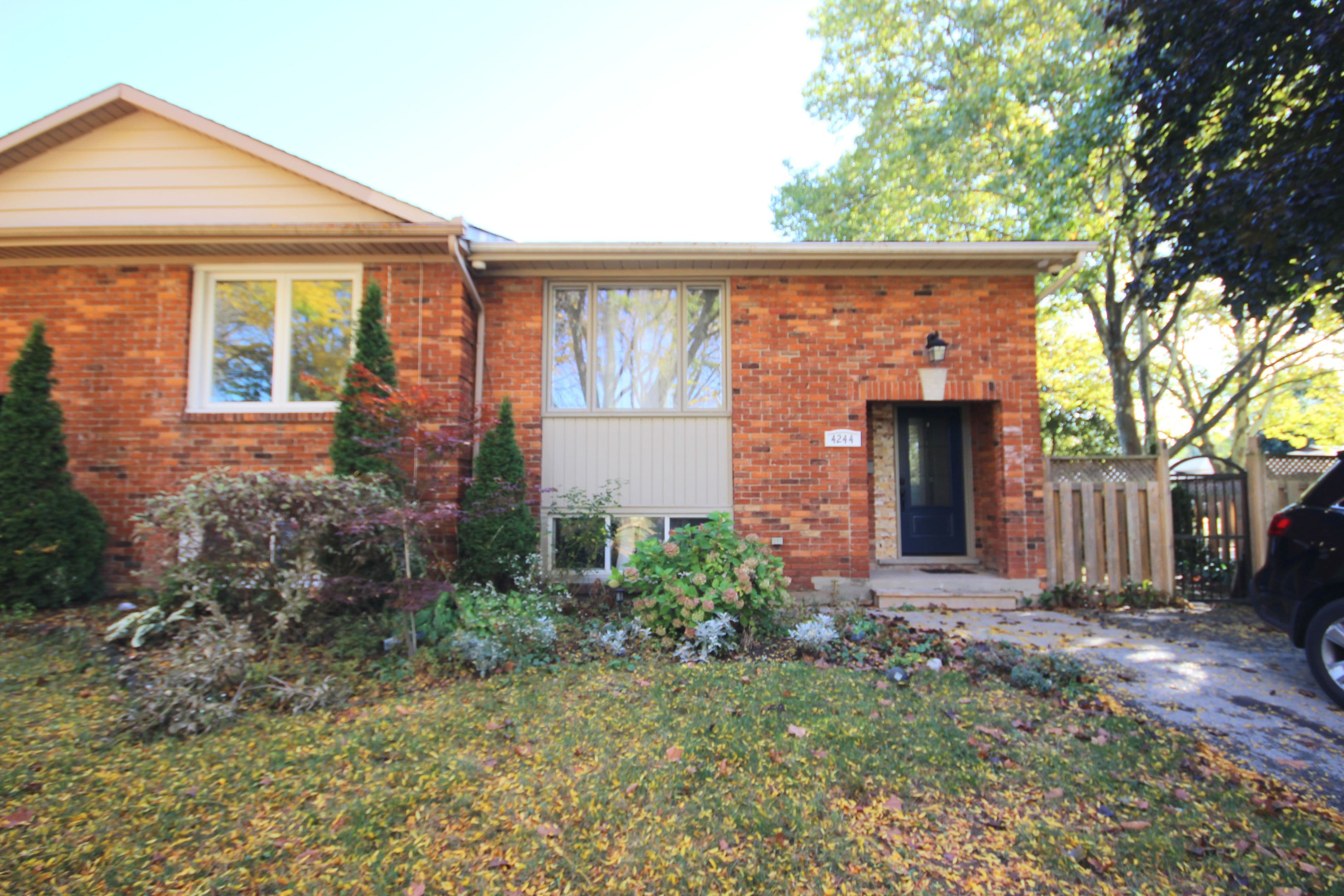4244 York Drive, Niagara Falls, ON L2E 6Y4