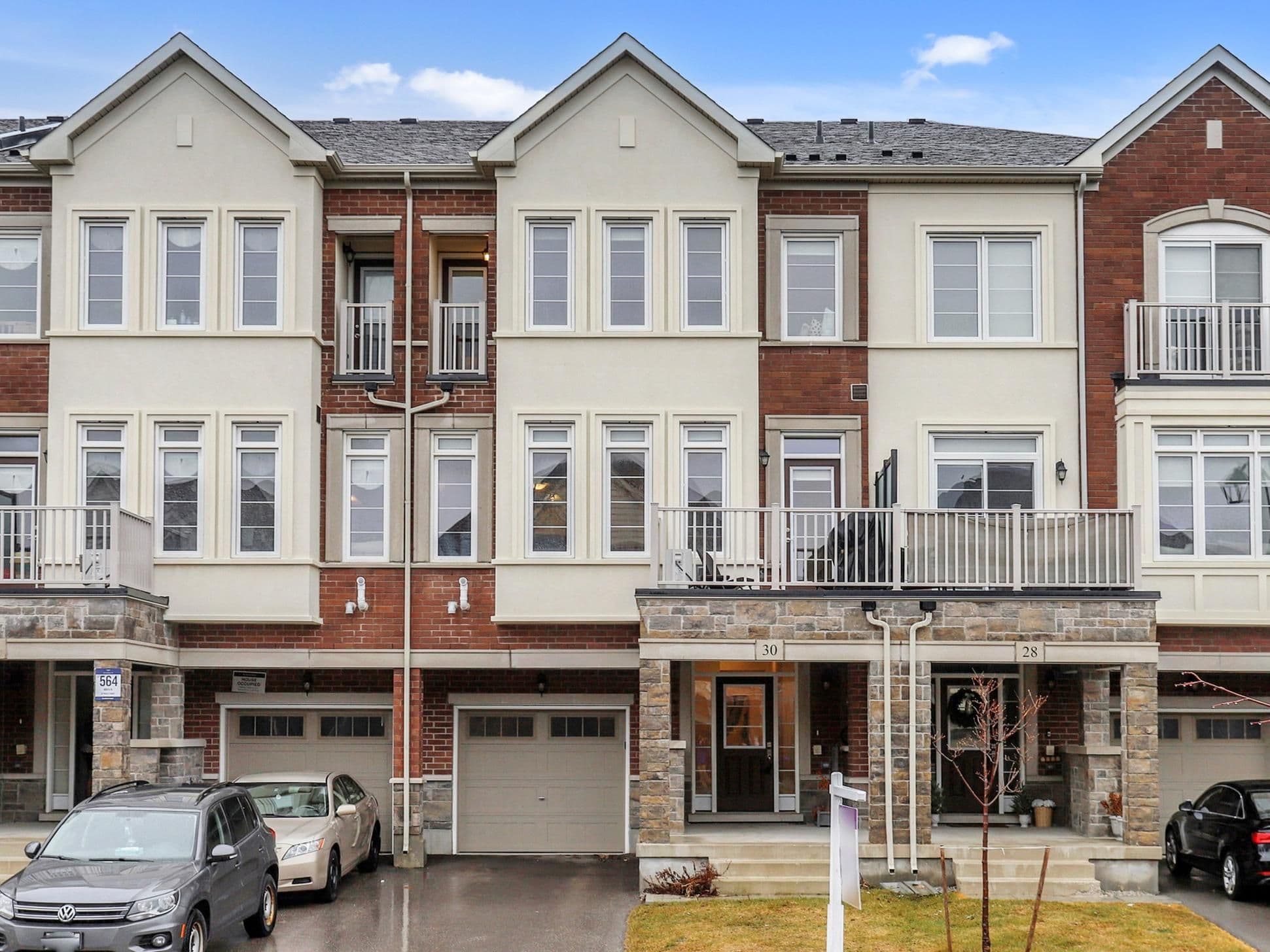 30 Paisley Drive, Bradford West Gwillimbury, ON L3Y 0A3