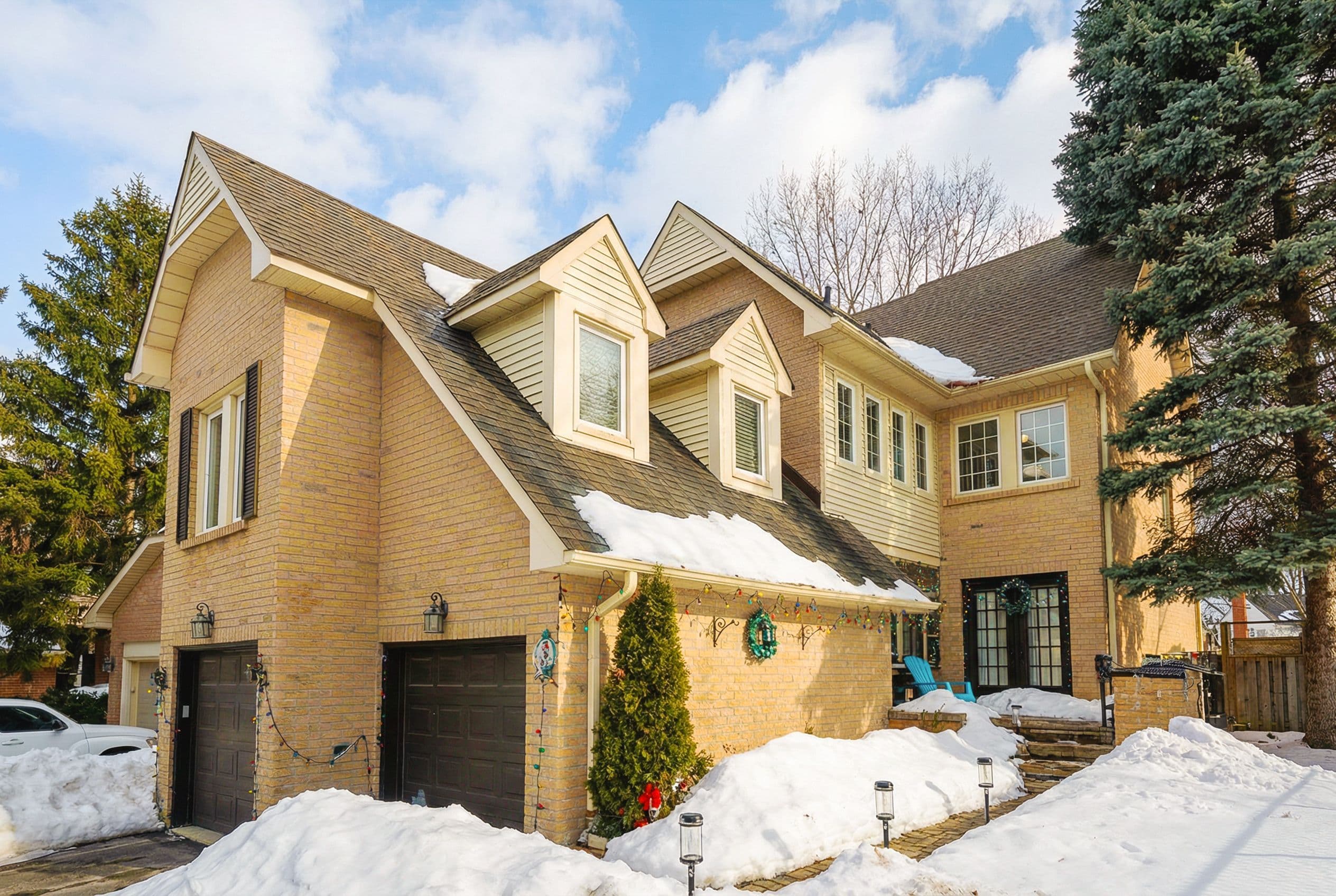 49 Redwood Lane, Markham, ON L3R 3Z1