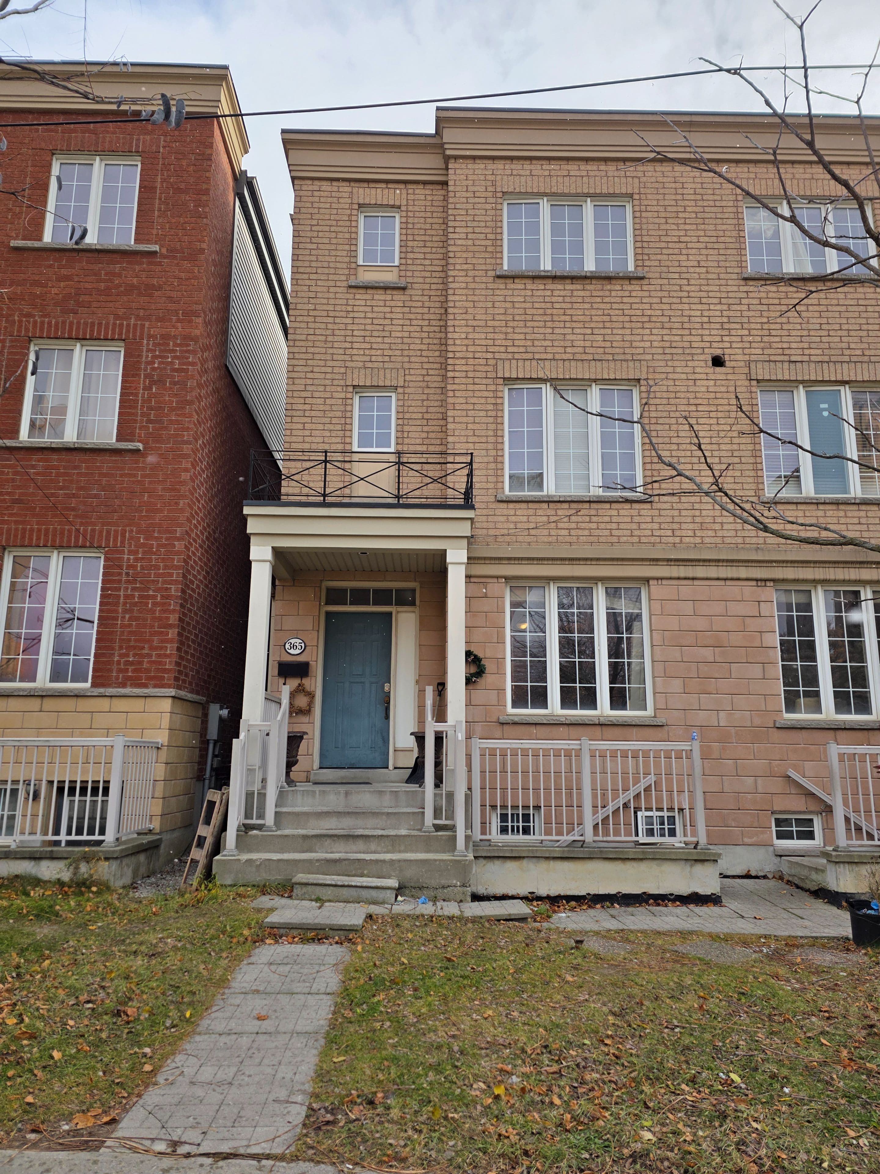 365 Assiniboine Road, Toronto W05, ON M3J 0A6