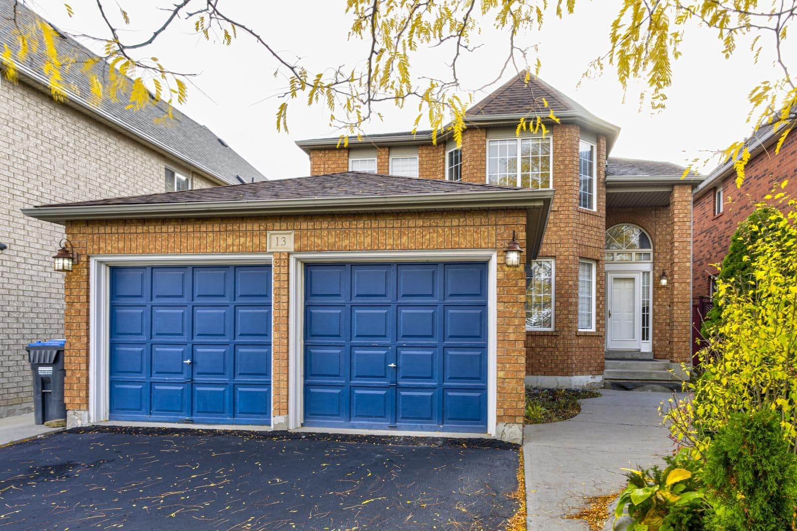 13 Ribbon Drive, Brampton, ON L6R 1X3