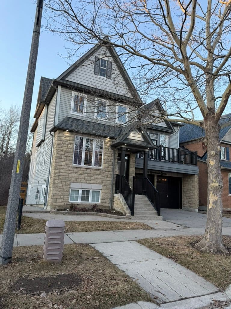20 Brandwood Square, Ajax, ON L1Z 2C1