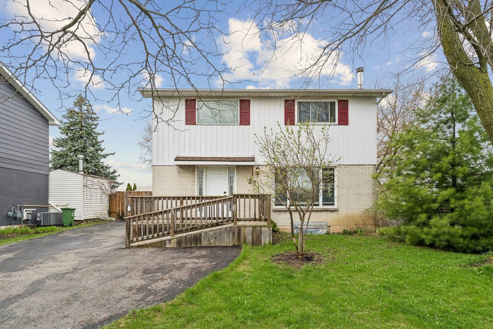 27 John Murray Street, Hamilton, ON L8J 1C5