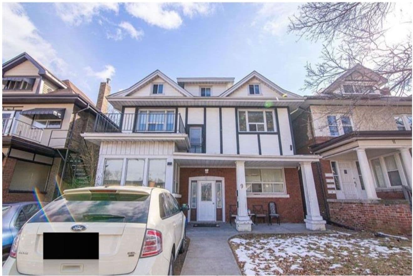 9 Proctor Boulevard 2, Hamilton, ON L8M 2M2