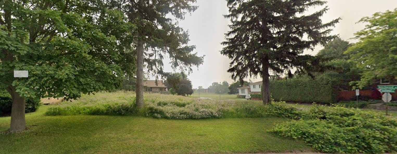 37 Southwood Drive, Cambridge, ON N1S 3S1