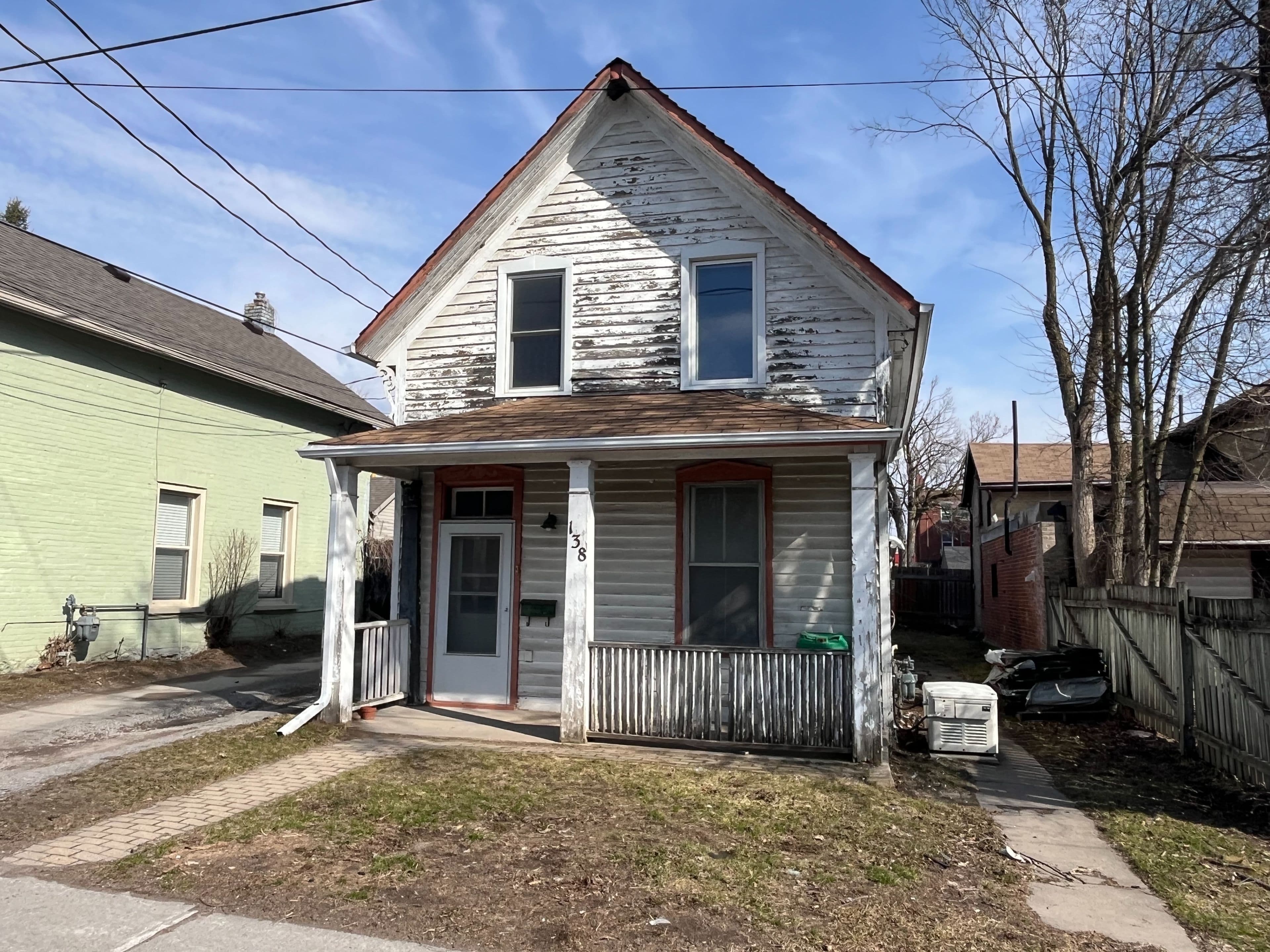 138 Antrim Street, Peterborough, ON K9H 3G3