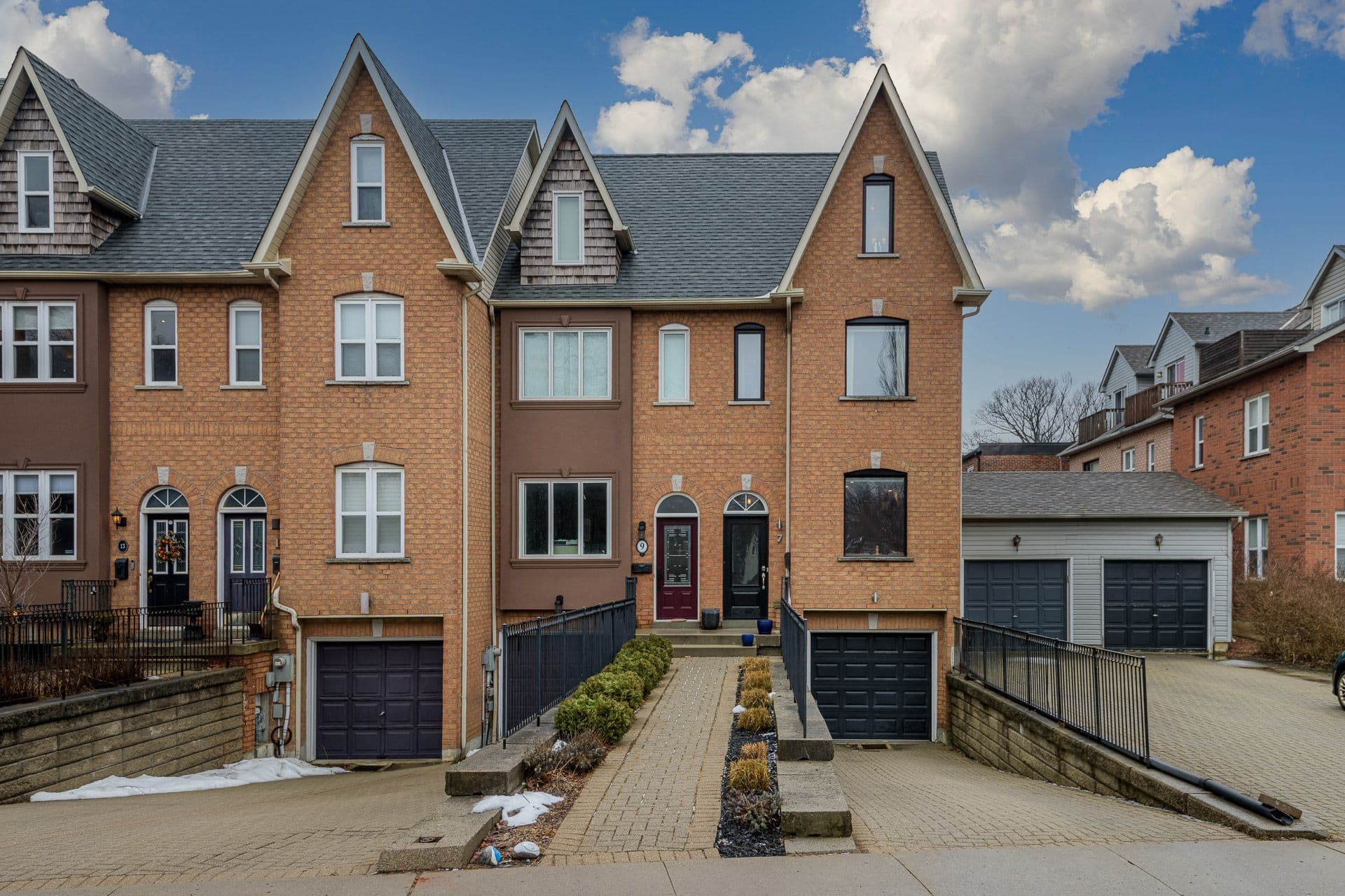 7 Glenn Morrow Mews, Toronto E02, ON M4E 3W3