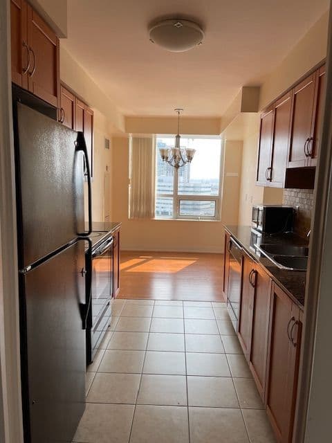 35 Viking Lane 1240, Toronto W08, ON M9B 0A2